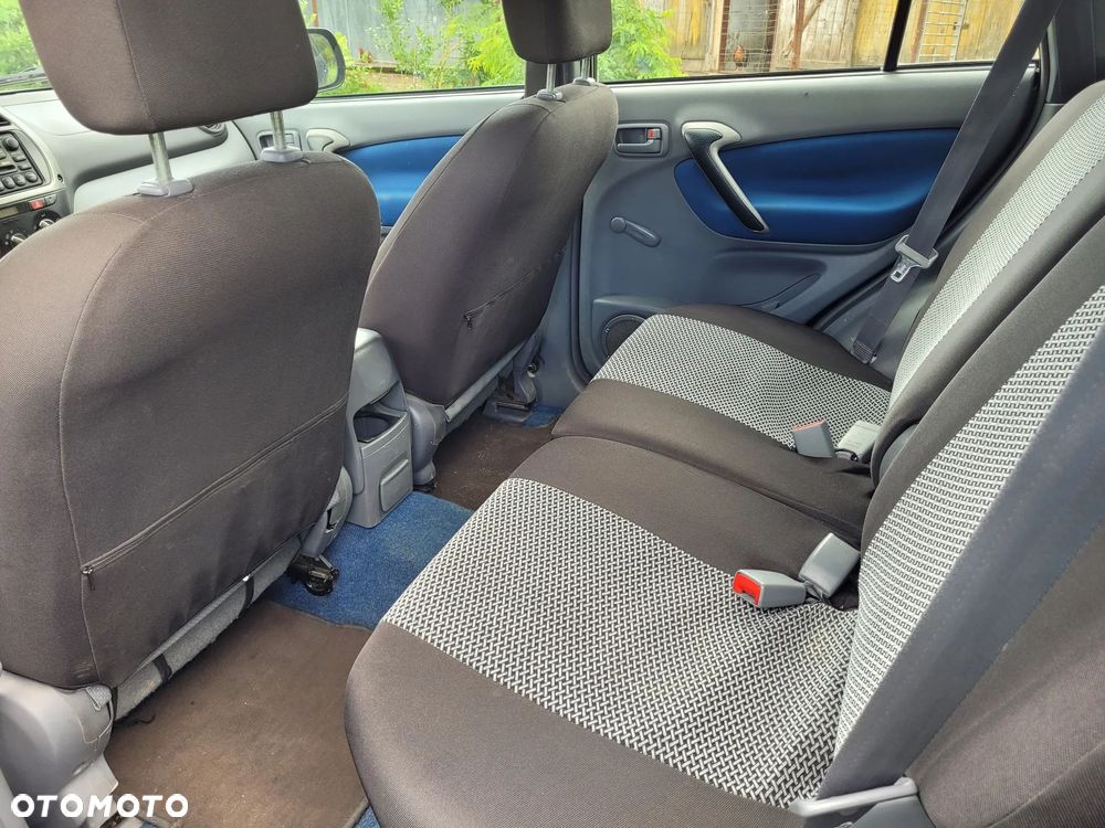 Toyota RAV4 1.8 VVT-i 4x2 - 15