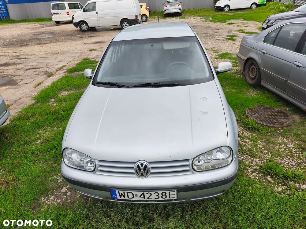 Volkswagen Golf 1.6 - 3