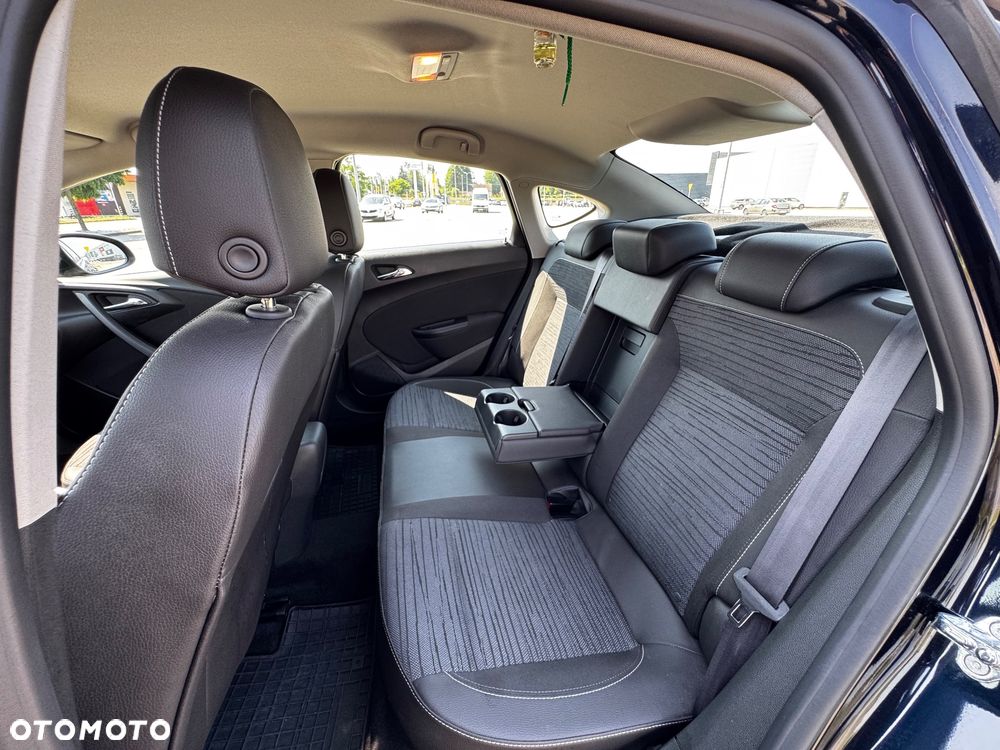 Opel Astra 1.6 EU6 - 29
