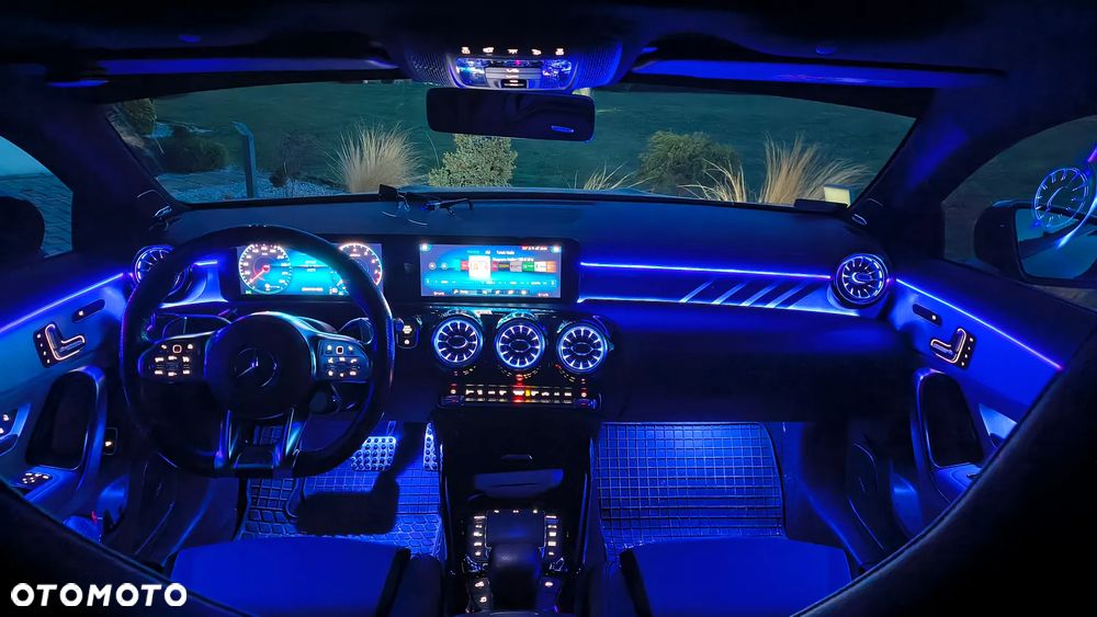 Mercedes-Benz CLA - 11