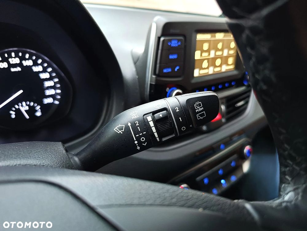 Hyundai i30 1.0 T-GDI GPF Classic + - 18