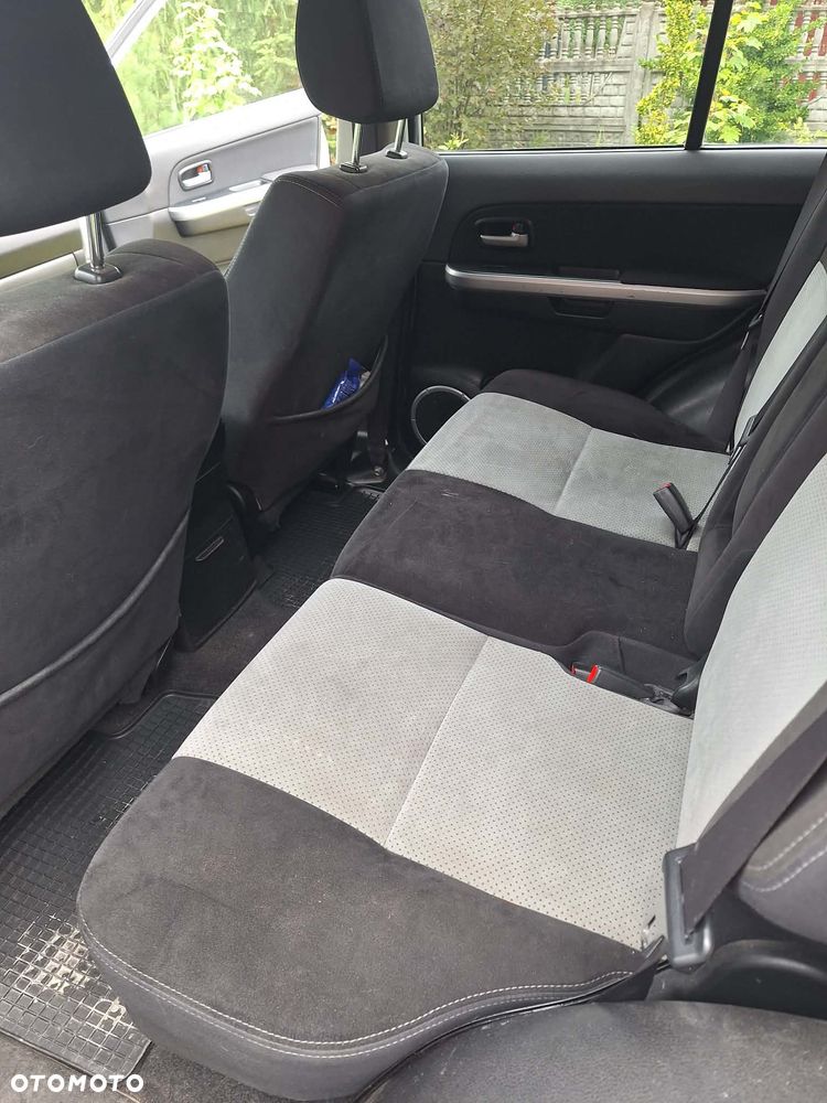 Suzuki Grand Vitara 2.0 Automatik Comfort Limited - 13