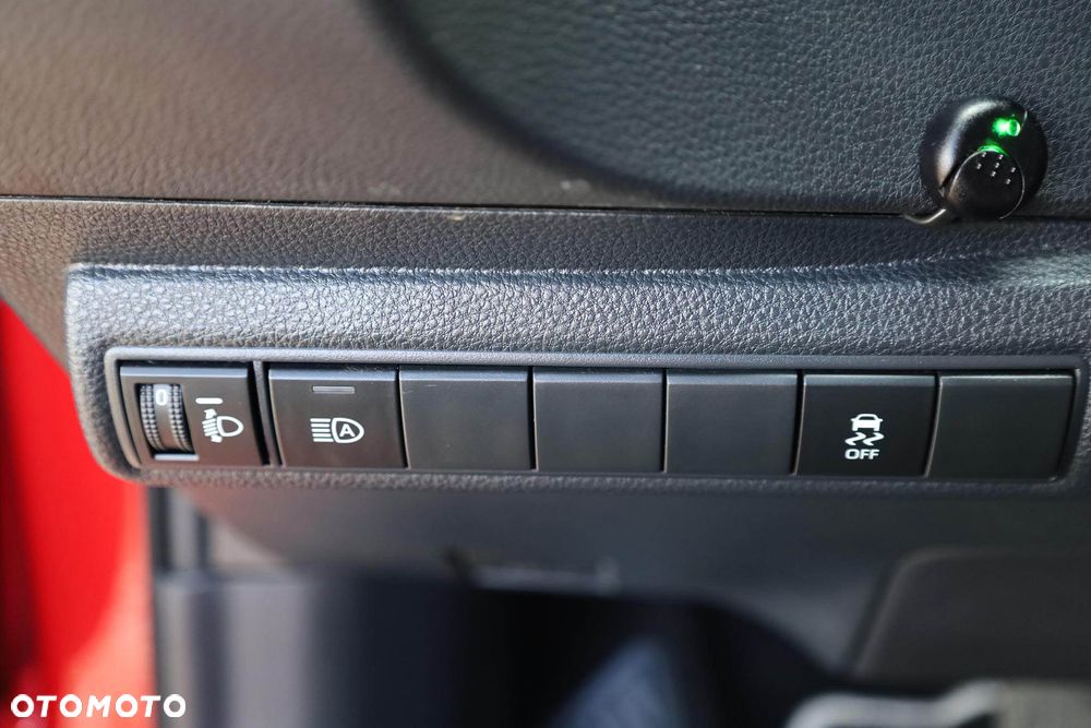 Toyota Corolla 1.8 Hybrid Comfort - 28