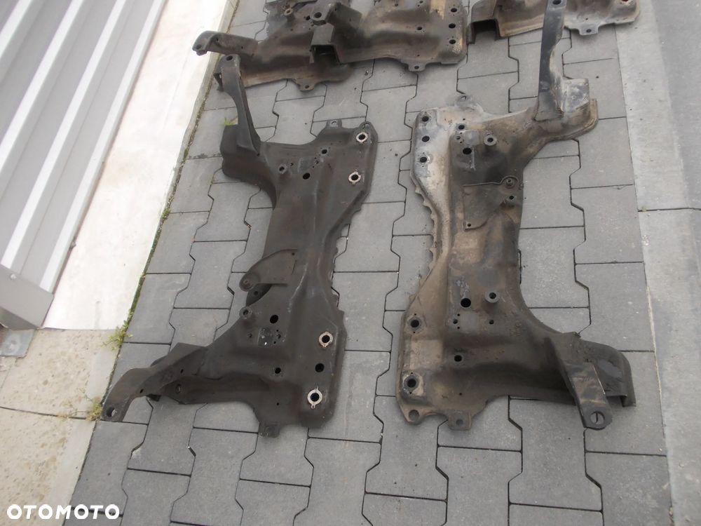 Belka kołyska sanki Ford Focus mk1 zdrowa - 5