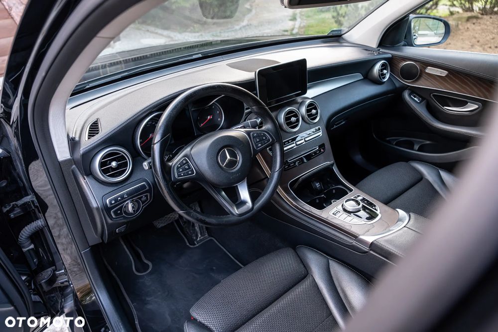 Mercedes-Benz GLC - 23