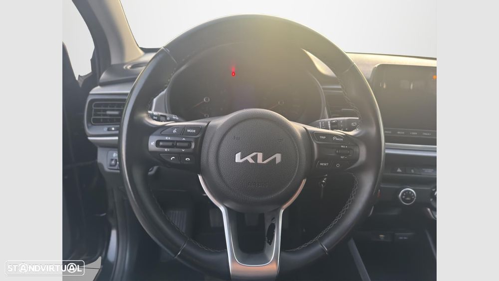 Kia Rio 1.2 CVVT Dynamic — fotografia 8