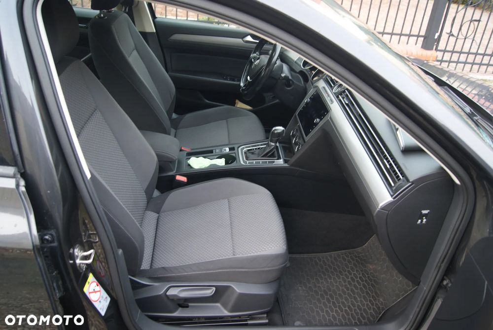 Volkswagen Passat 1.5 TSI EVO Elegance DSG - 14