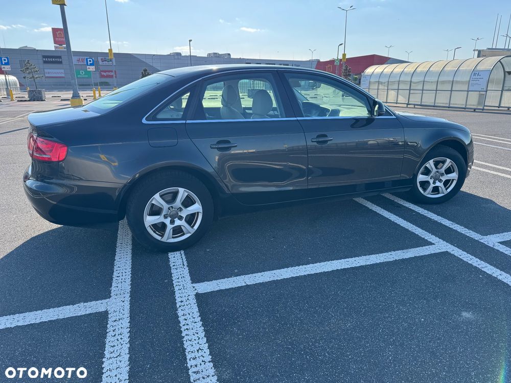Audi A4 Avant 2.0 TDI DPF Ambition - 10