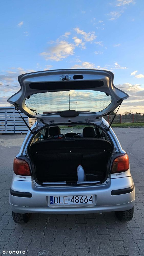 Toyota Yaris - 7