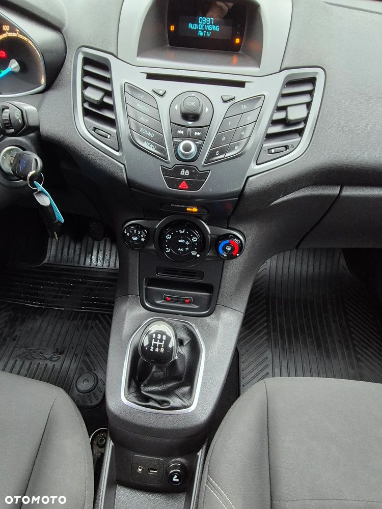 Ford Fiesta 1.25 Titanium - 17