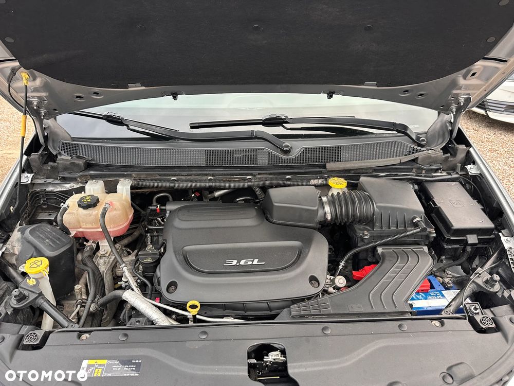 Chrysler Pacifica - 38