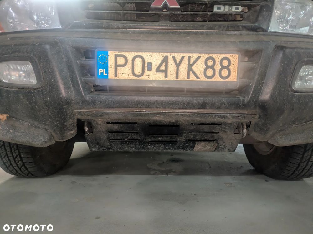Mitsubishi Pajero 3.2 DID 7os - 13