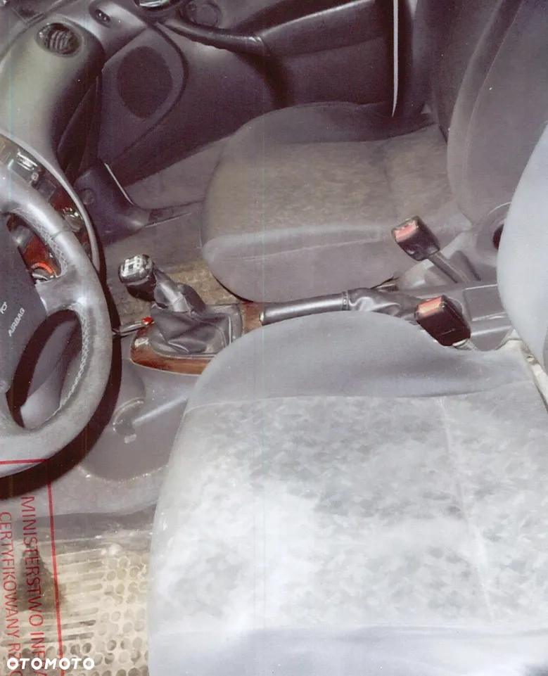Ford Focus 2.0 Ghia - 8