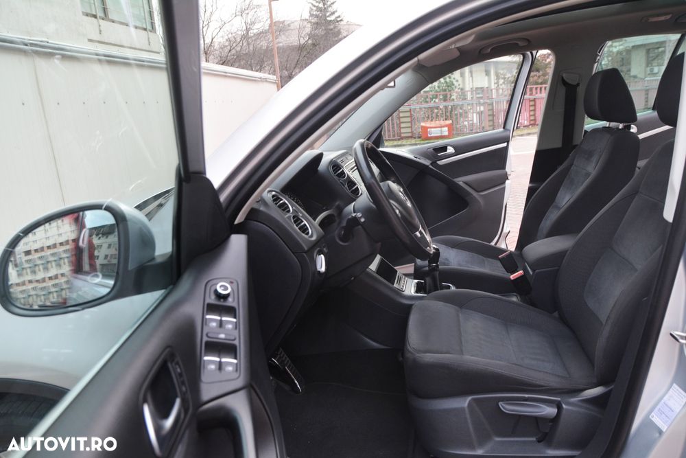 Volkswagen Tiguan 2.0 TDI SCR 4MOTION BlueMotion Technology Sport & Style - 15