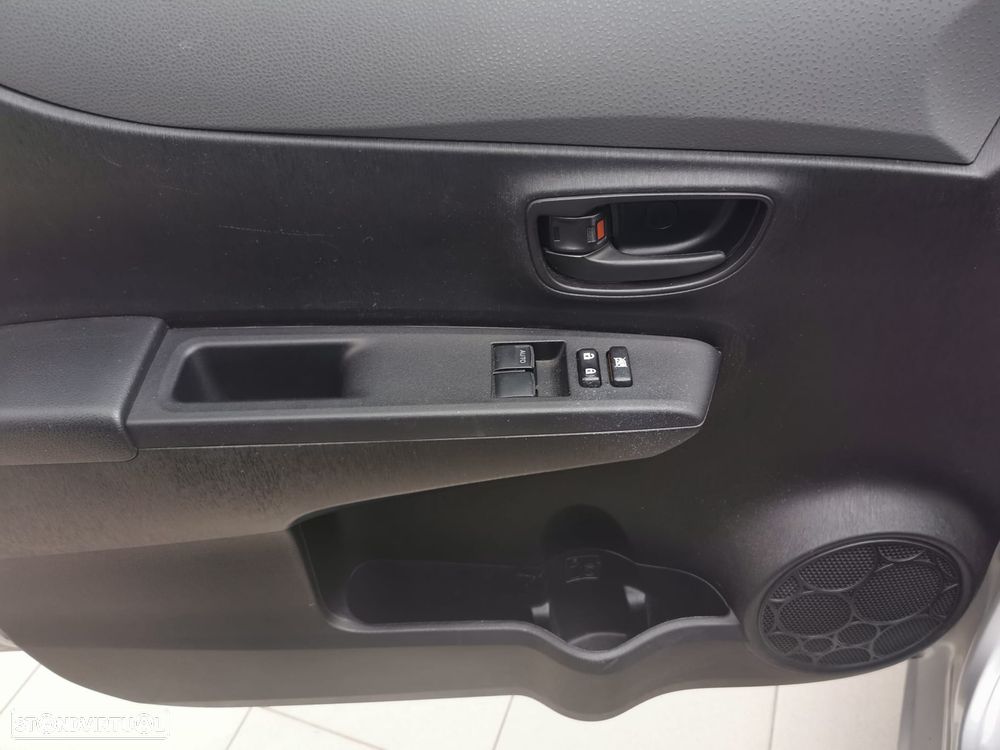 Toyota Yaris 1.0 VVT-i ACtive+AC - 16