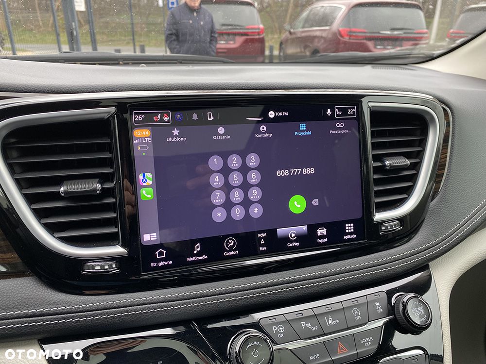 Chrysler Pacifica - 30