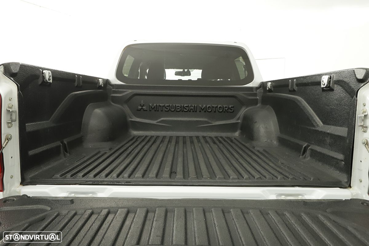 Mitsubishi l 200 2.3 di-d strakar club intense 4wd - 22
