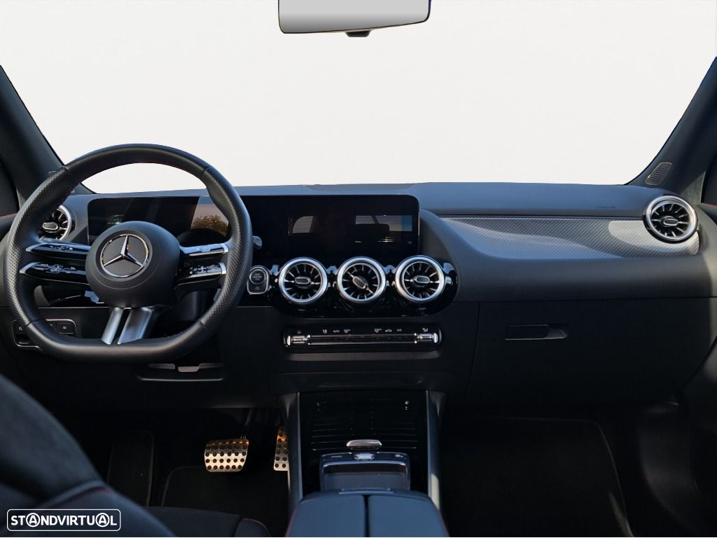 Mercedes-Benz GLA 180 d AMG Line - 12