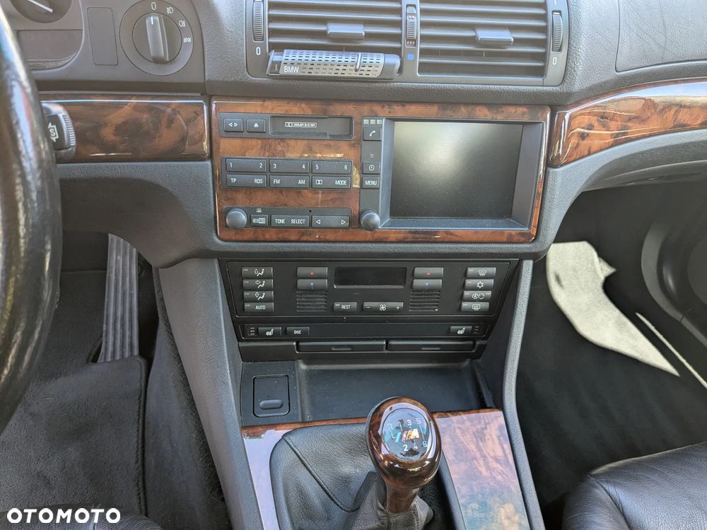 BMW Seria 5 - 10