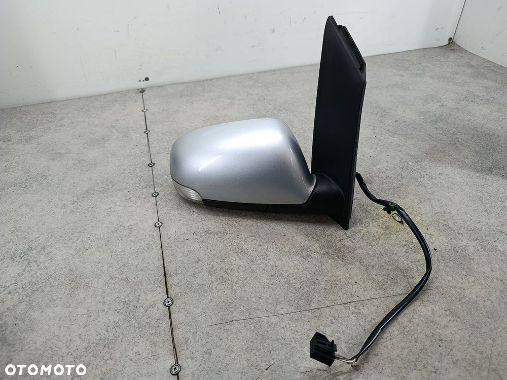 LUSTERKO PRAWE VW TOURAN I LA7W - 3