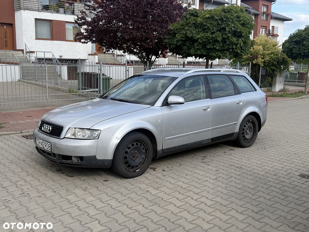 Audi A4 Avant - 4
