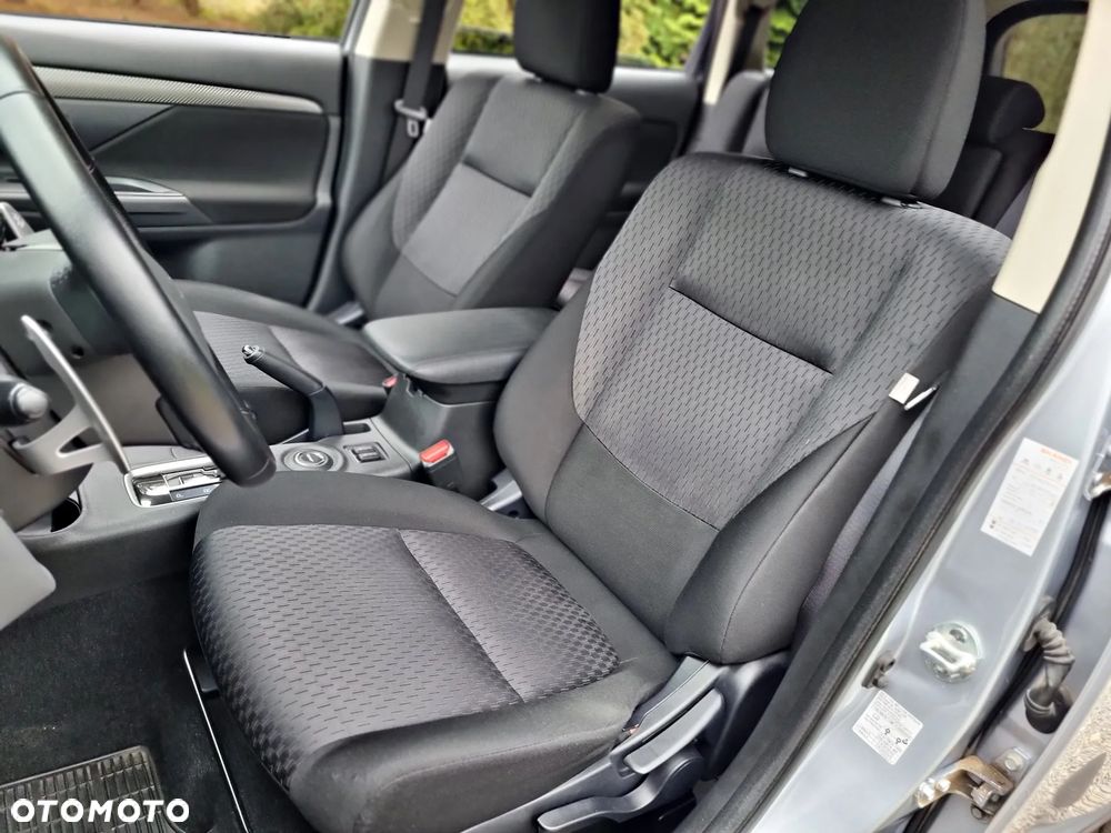 Mitsubishi Outlander ver-1-6-cdti-automatik-innovation - 27