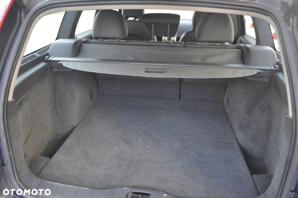Volvo V50 - 13