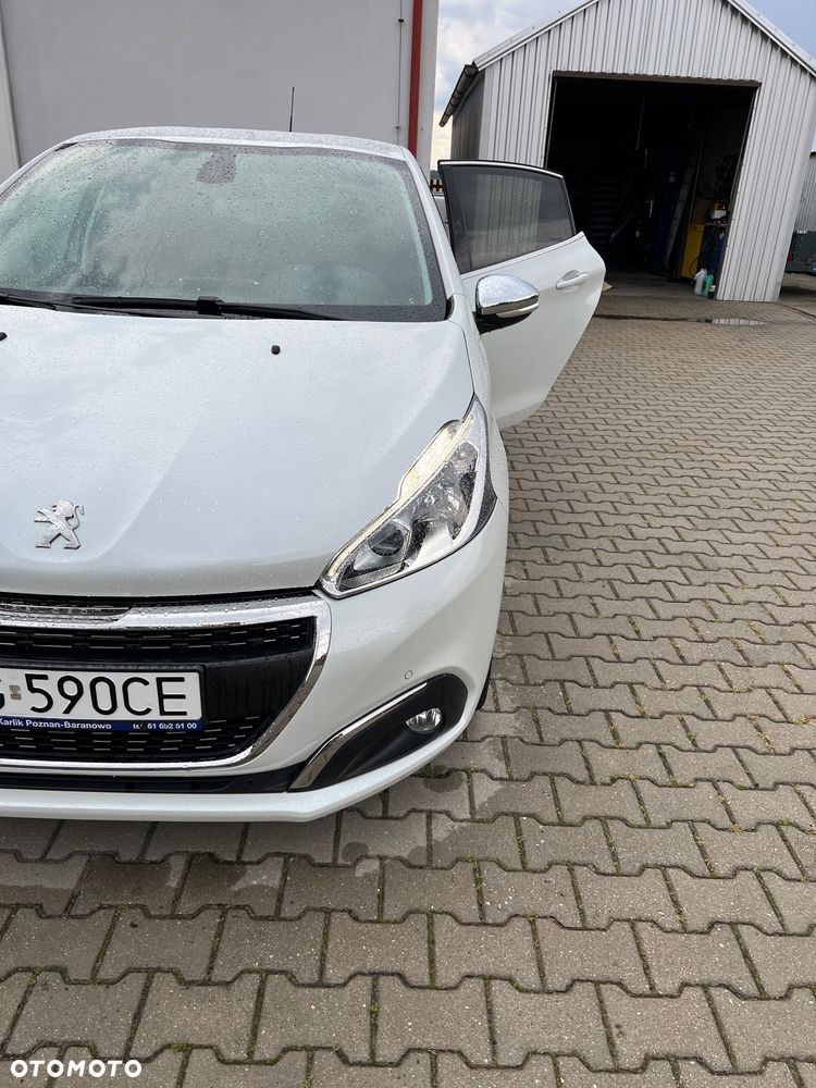 Peugeot 208 1.2 PureTech GPF Allure S&S - 13