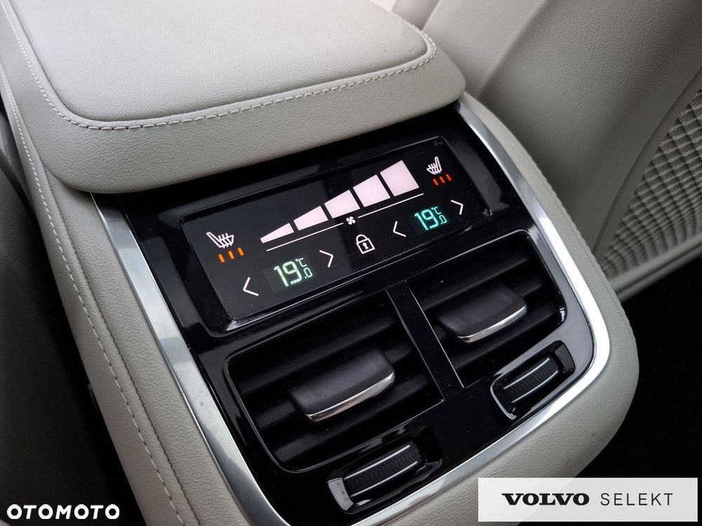 Volvo XC 90 - 27
