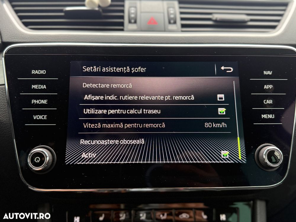 Skoda Superb 2.0 TDI DSG Premium Edition - 19