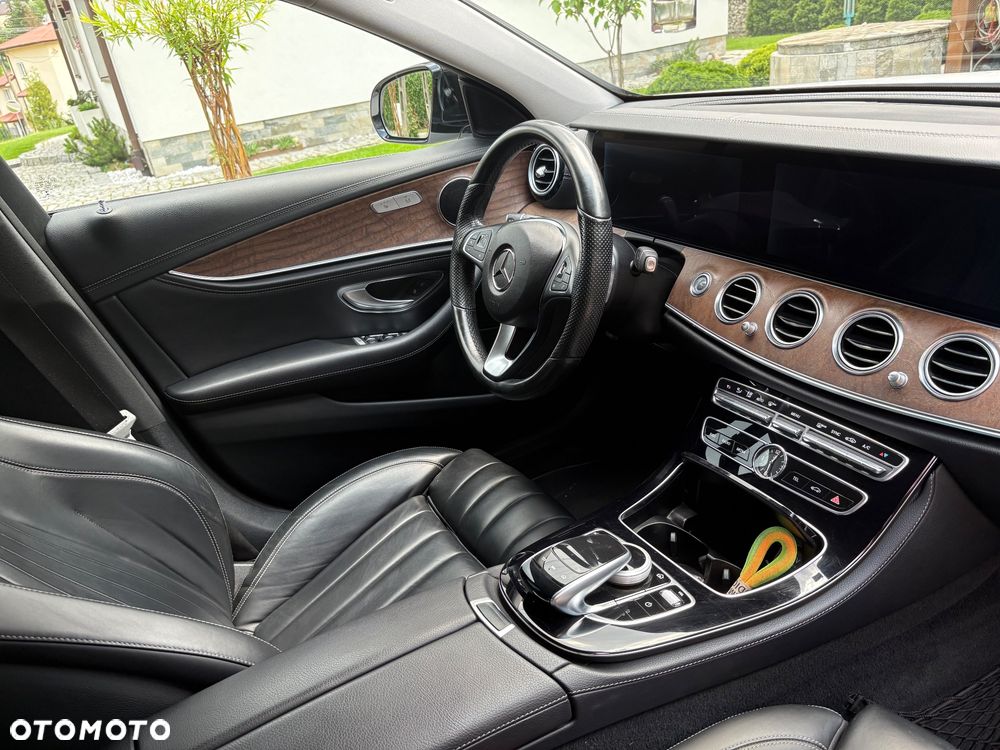Mercedes-Benz Klasa E 220 d 9G-TRONIC AMG Line - 14
