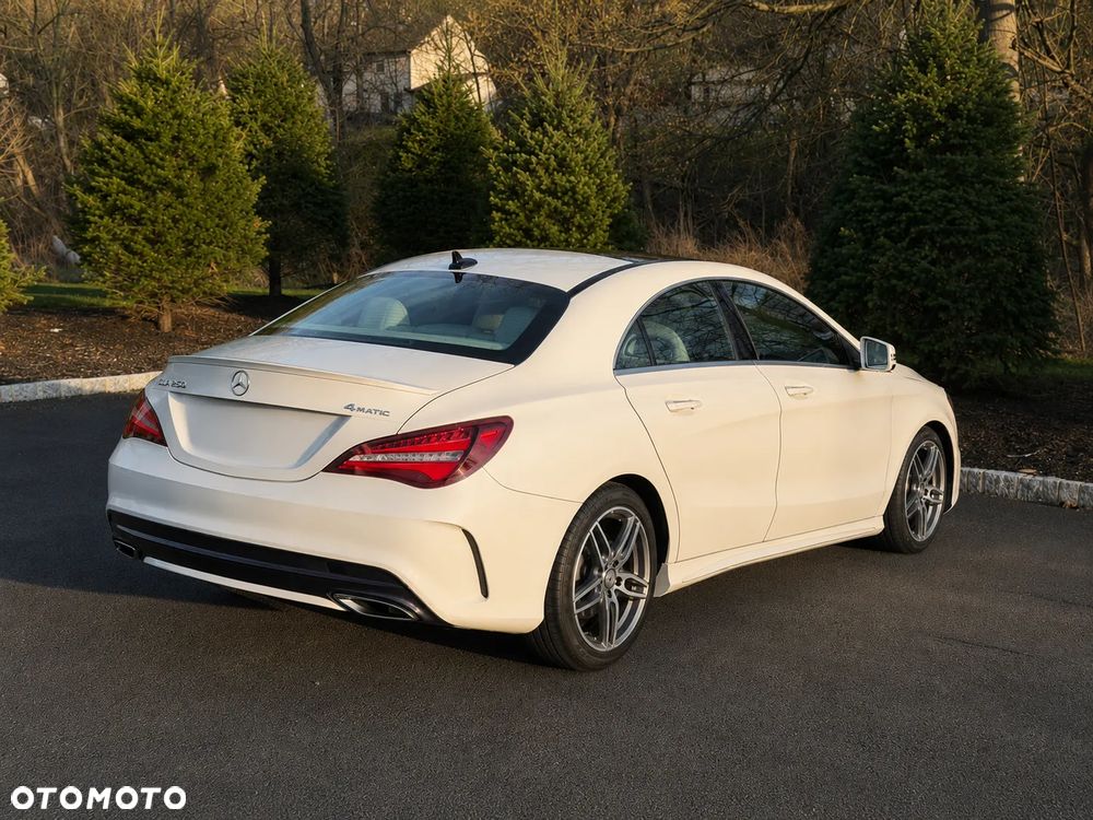 Mercedes-Benz CLA 250 4-Matic AMG Line - 5