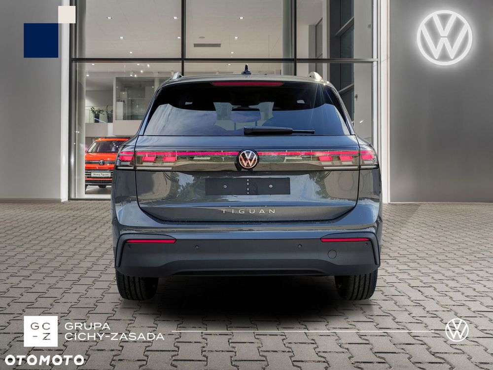 Volkswagen Tiguan - 5