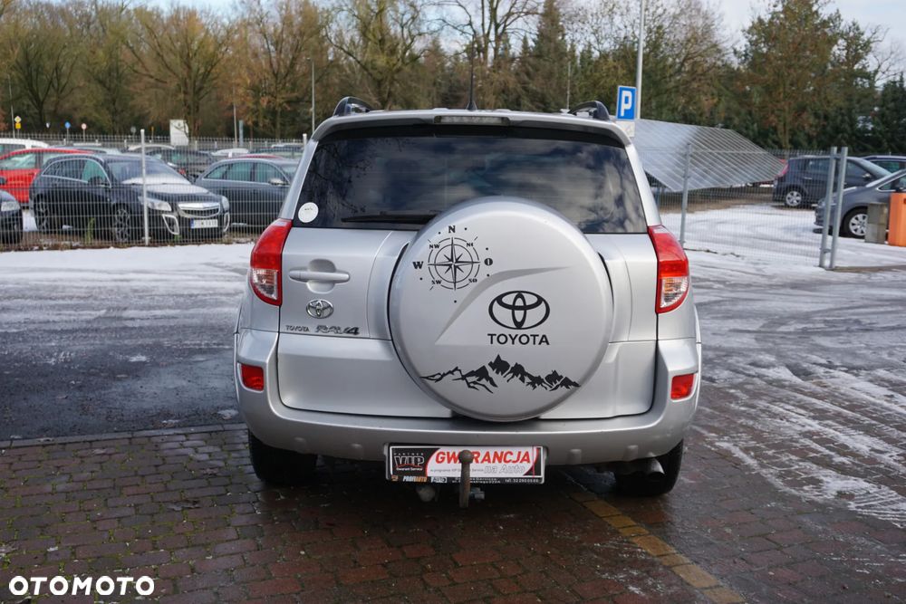 Toyota RAV4 2.2 D-CAT 4x4 Sol - 4