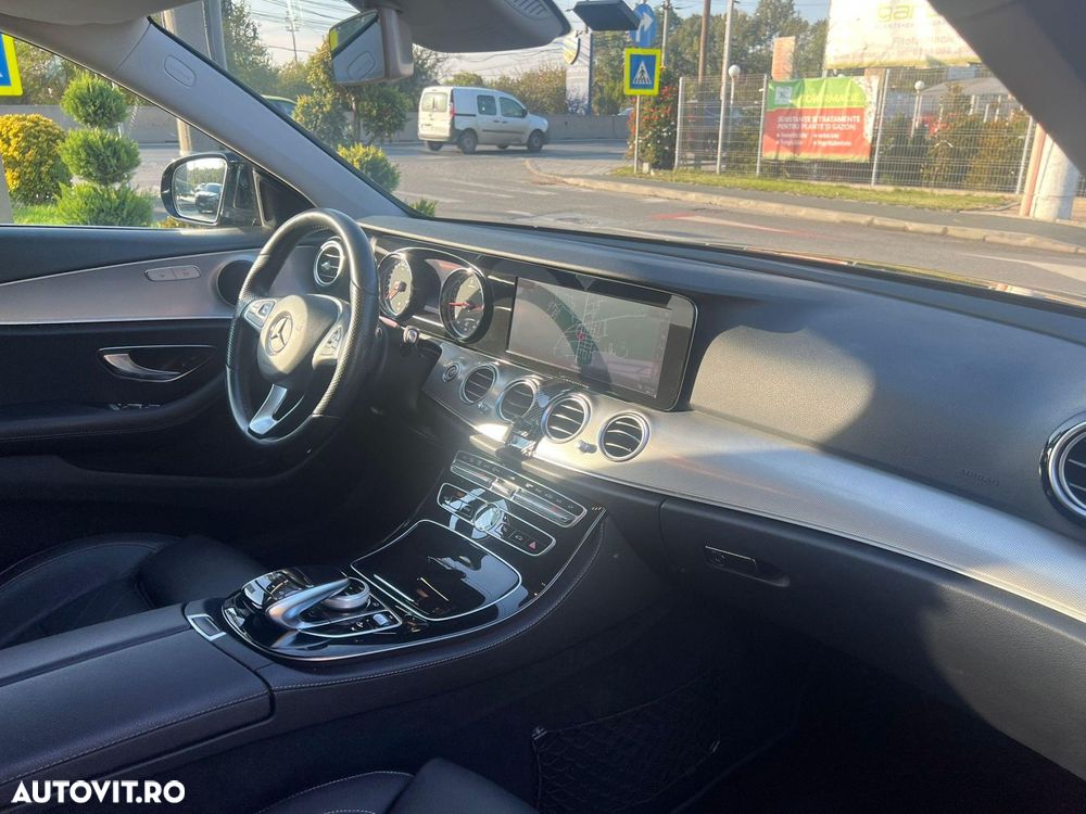 Mercedes-Benz E 220 d 4MATIC Aut. - 12