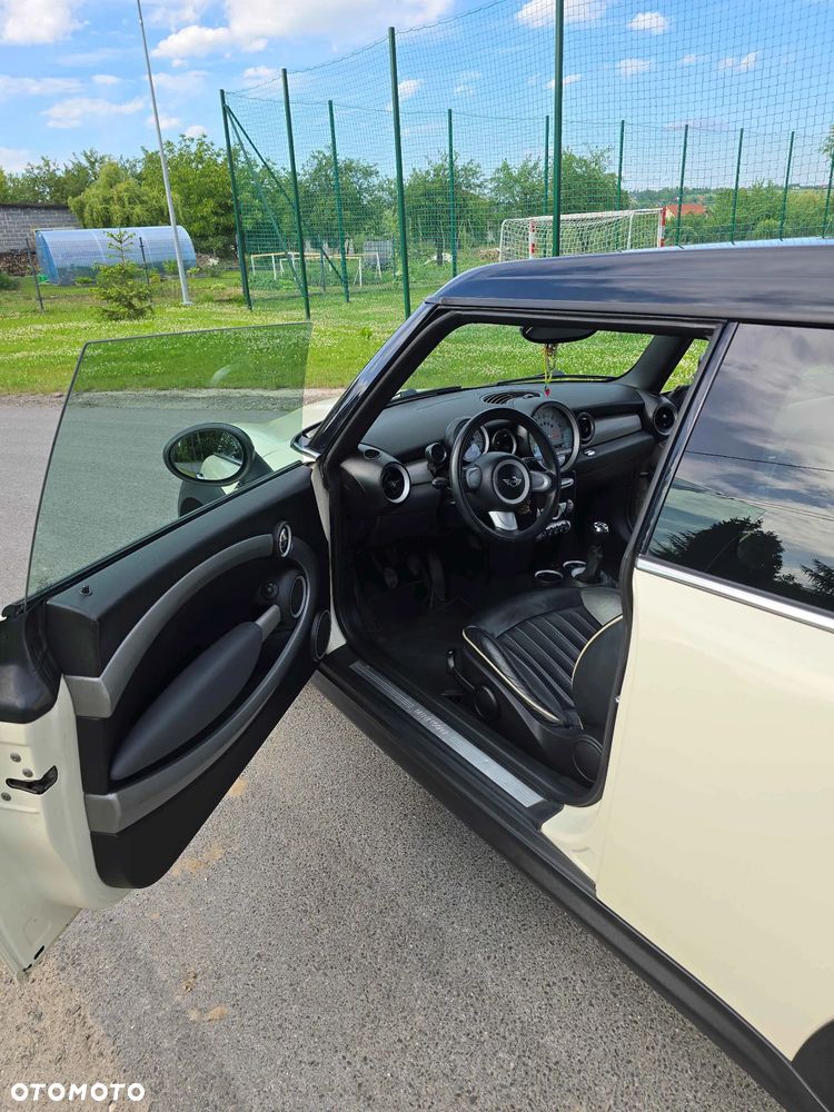 MINI Clubman - 12