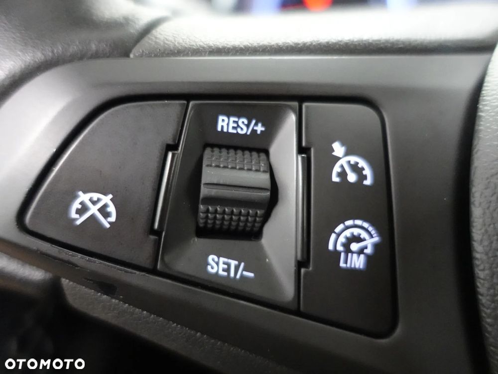 Opel Astra 1.2 Turbo Start/Stop 2020 - 36