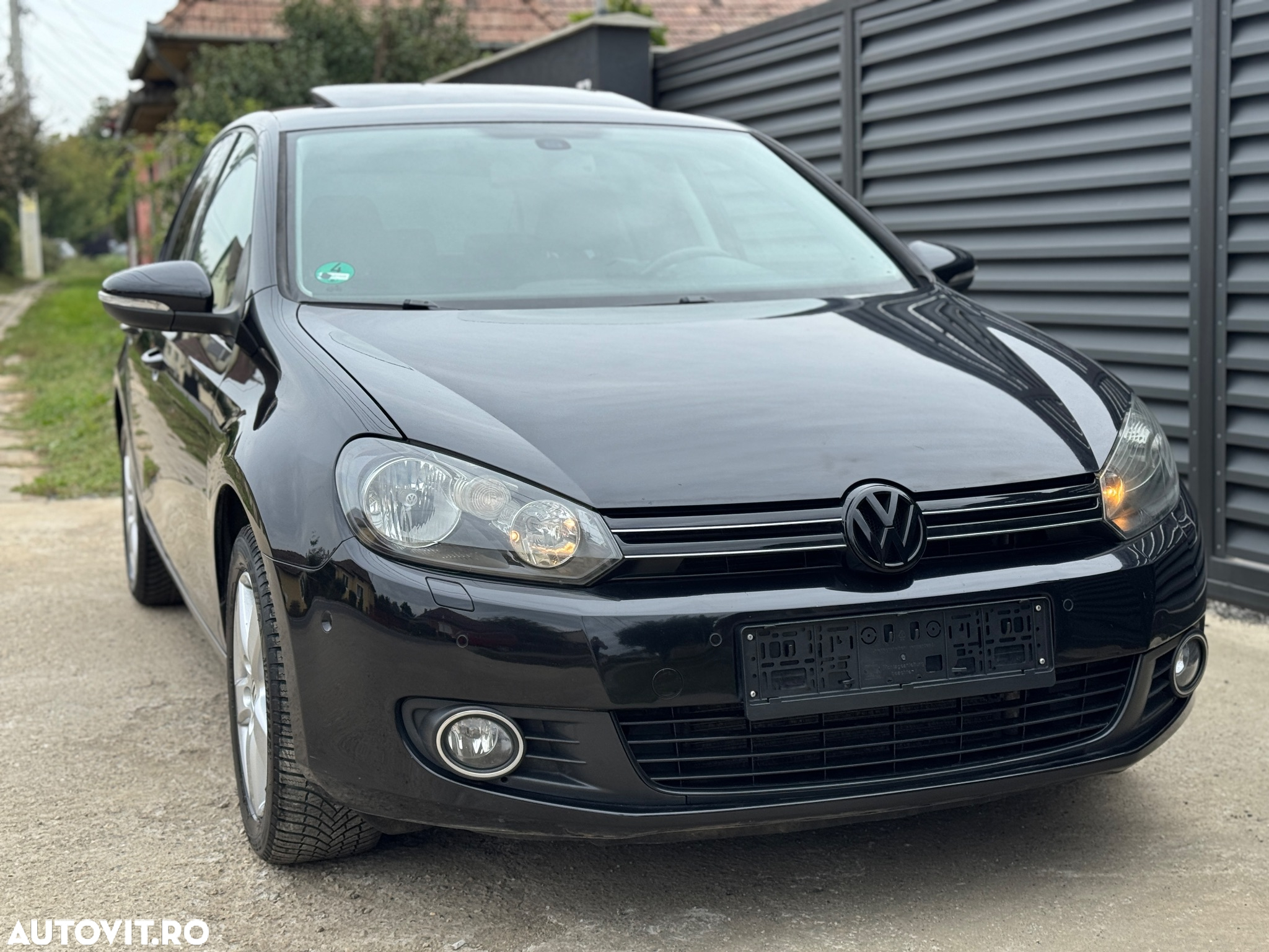 Volkswagen Golf - 28