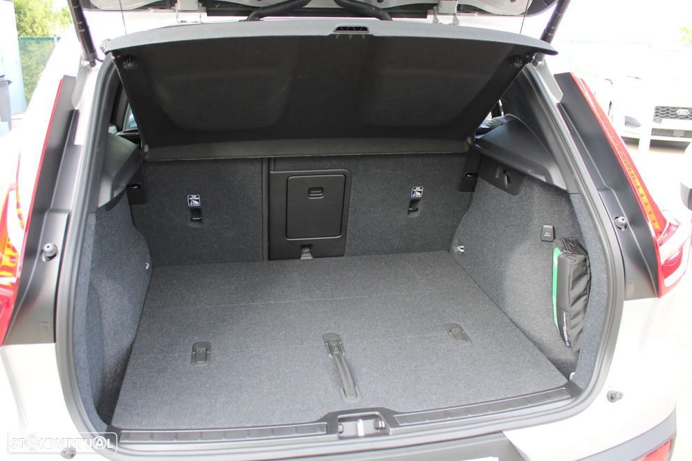 Volvo XC 40 1.5 T2 Plus Dark Auto - 55