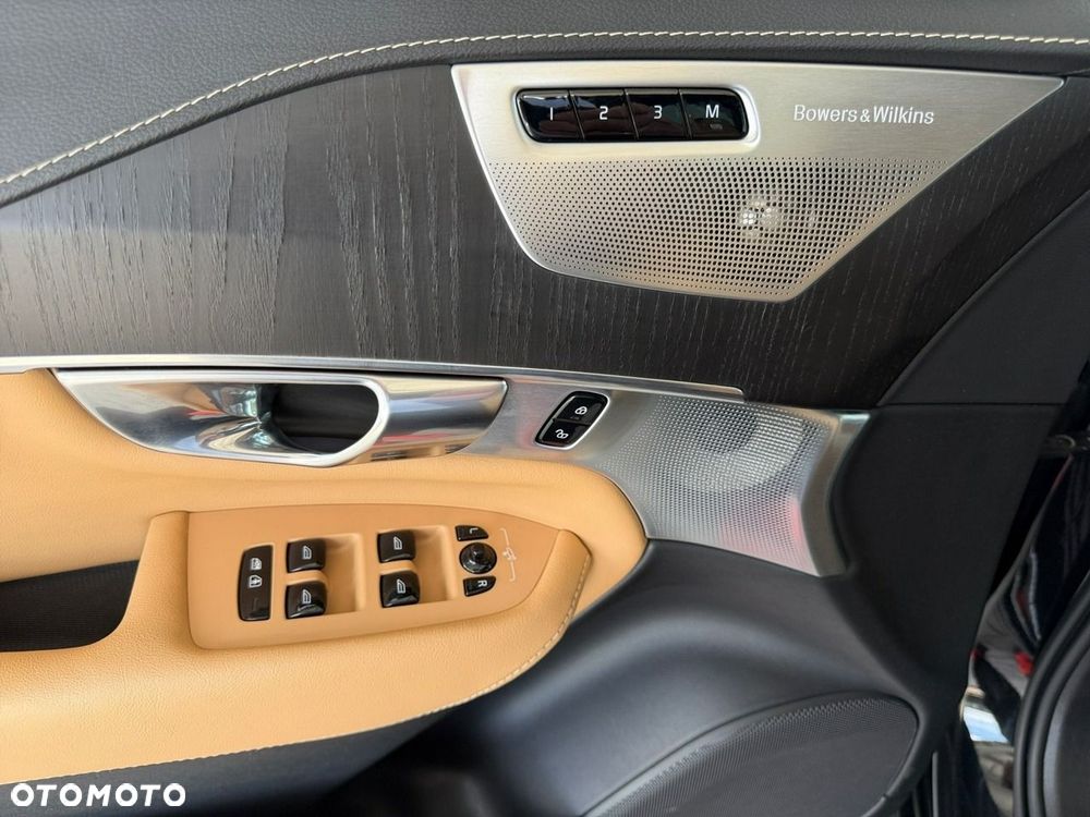 Volvo XC 90 - 16