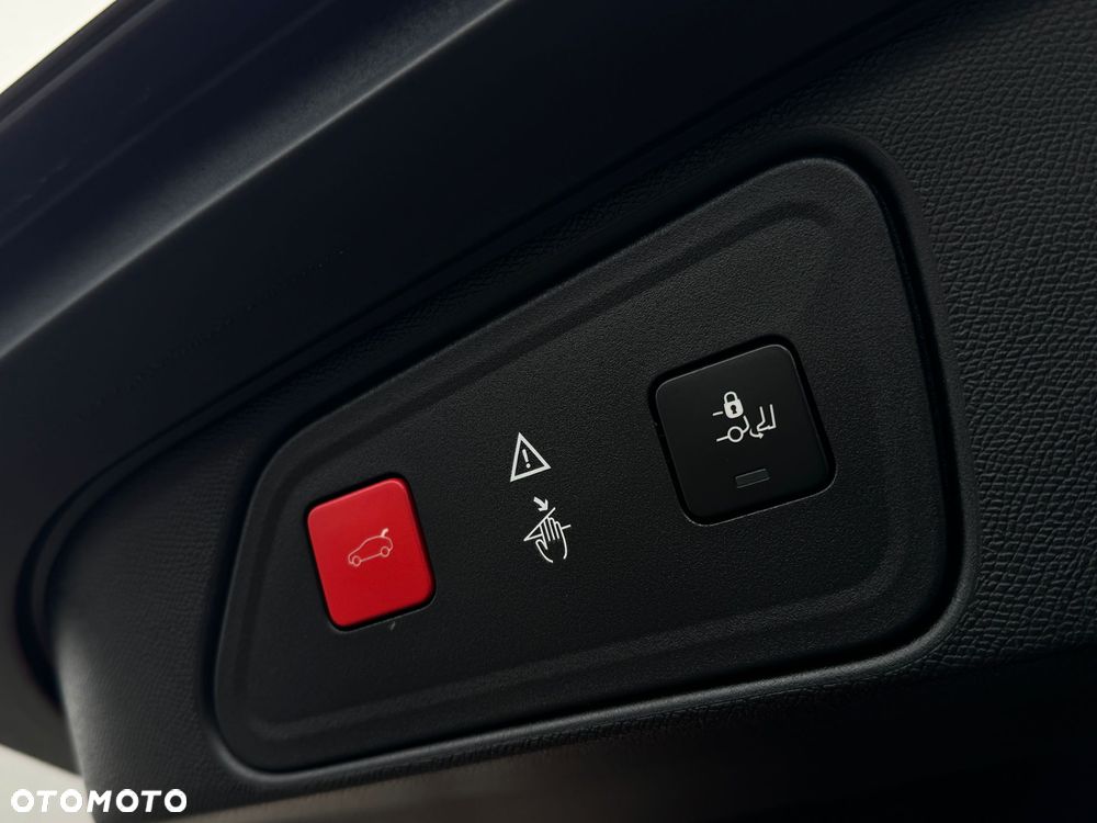 Peugeot 3008 PureTech 180 Stop & Start GPF EAT8 GT Pack - 27