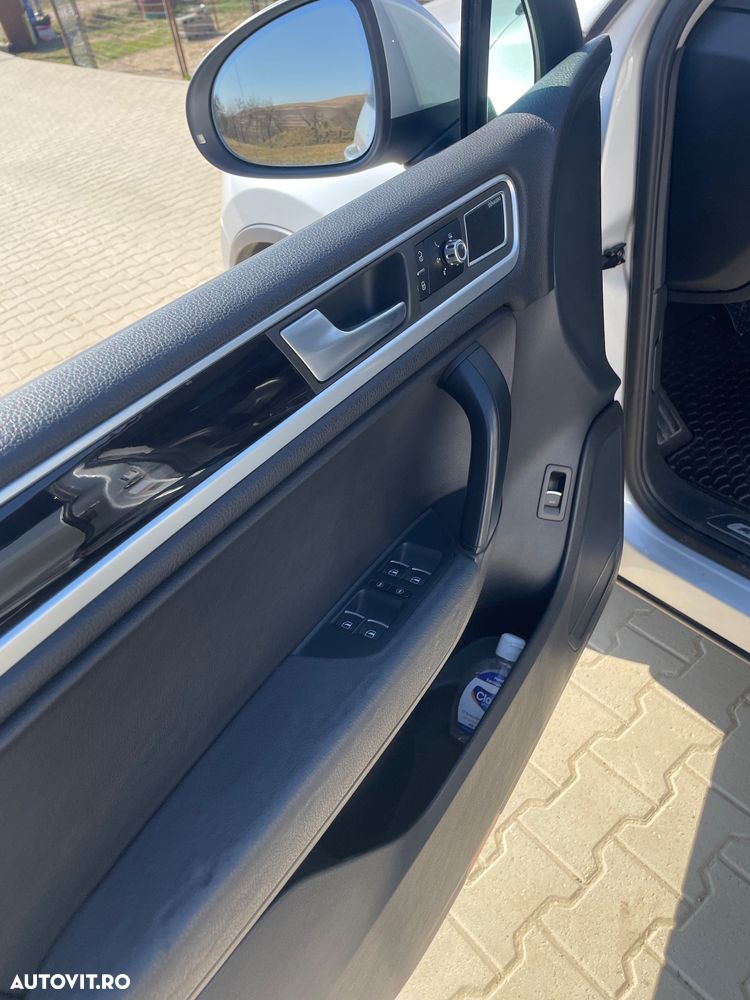 Volkswagen Touareg 3.0 V6 TDI BMT - 14