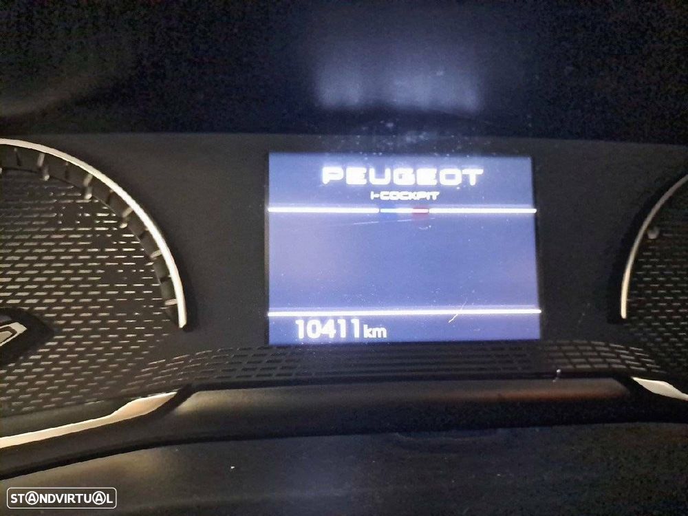 Peugeot 2008 1.2 PureTech Style - 13