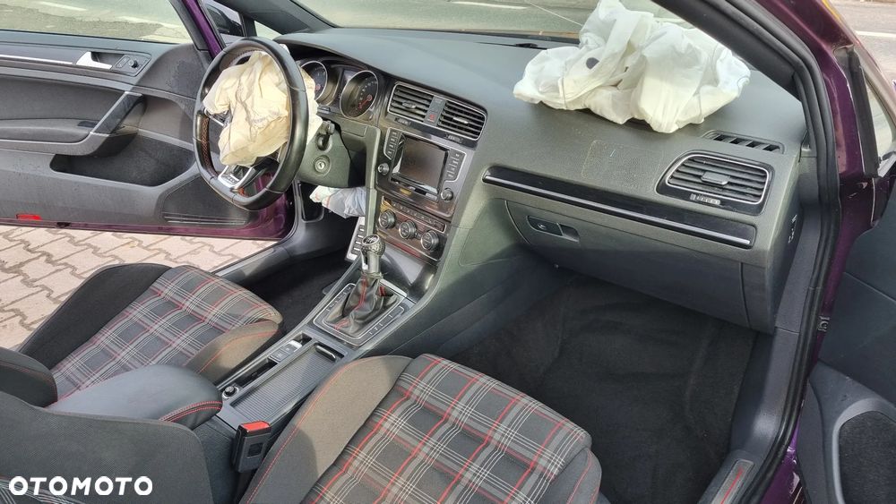 Volkswagen Golf VII 2.0 TSI BMT GTI - 28