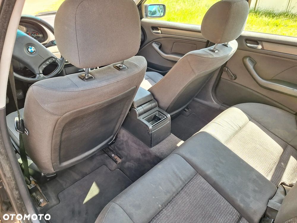 BMW Seria 3 320d - 12