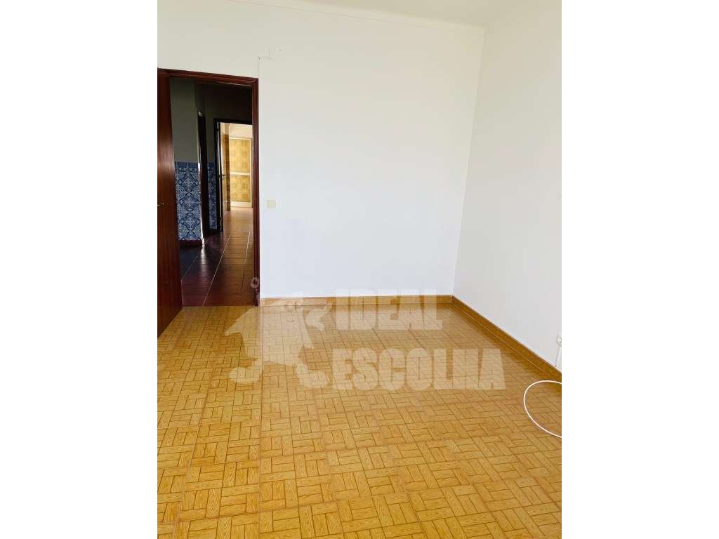 T2 PARA ARRENDAMENTO EM SETÚBAL
PERTO DA UNIVERSIDADE -- I P S - i... - Grande imagem: 2/14