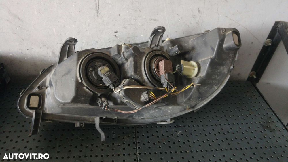 Far dreapta opel zafira a t98 89100055 - 3