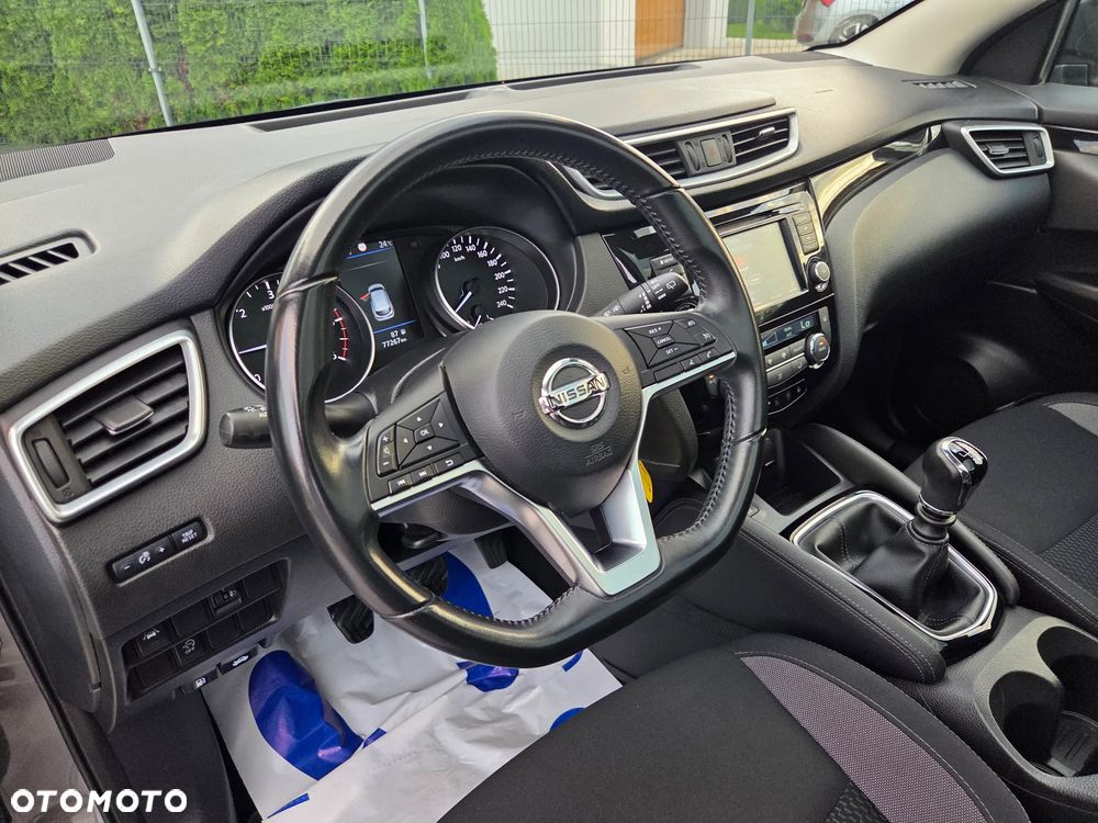 Nissan Qashqai 1.7 dCi N-Connecta - 17