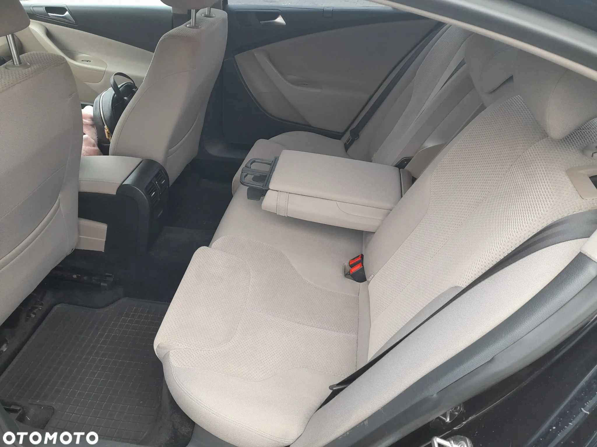 Volkswagen Passat 1.4 TSI Highline - 13