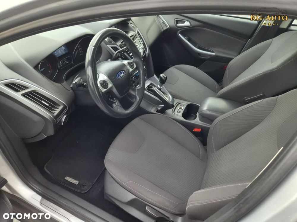 Ford Focus - 30